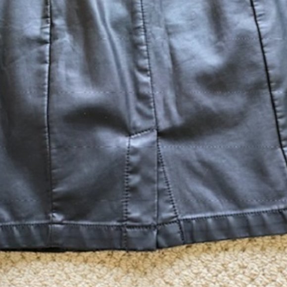 Vintage FOREVER 21 *SEXY Mini BLACK Vegan LEATHER (Pleather) SKIRT*kick pleat*XS - Picture 3 of 6